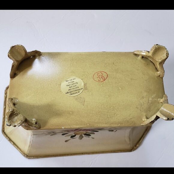 Metal  Planter Cache Pot - Picture 8 of 8